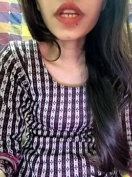cute IndianBabe online show from 03.08.25