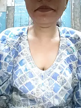 Snapshot of cute_IndianBabe chatting on 07.17.26 cute IndianBabe online show from 07.17.26