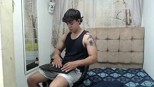 HENRY SENNI online show from 09.25.25