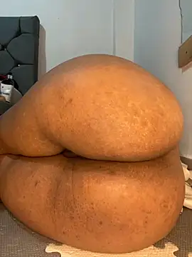 Snapshot of Charlotte_bronxxx chatting on 09.25.25 Charlotte bronxxx online show from 09.25.25