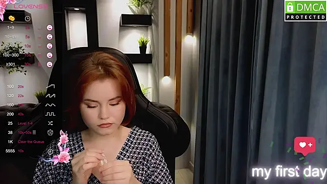 Snapshot of lu_muon chatting on 01.25.25 lu muon online show from 01.25.25