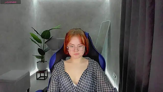 Snapshot of lu_muon chatting on 01.26.25 lu muon online show from 01.26.25