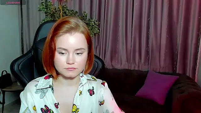 Snapshot of lu_muon chatting on 02.01.25 lu muon online show from 02.01.25