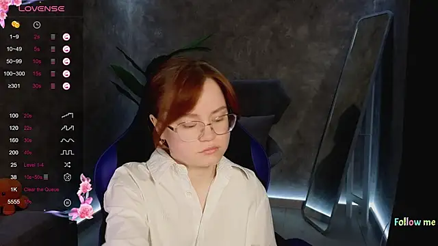 Snapshot of lu_muon chatting on 02.05.25 lu muon online show from 02.05.25