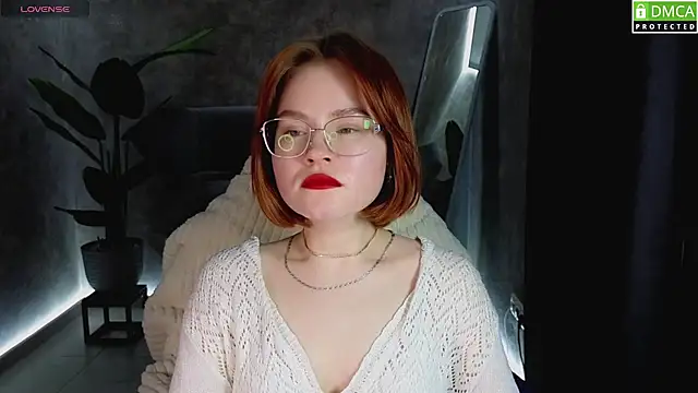 Snapshot of lu_muon chatting on 02.13.25 lu muon online show from 02.13.25