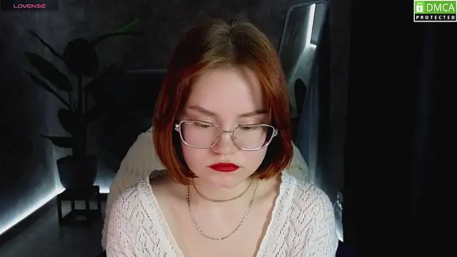 Snapshot of lu_muon chatting on 02.13.25 lu muon online show from 02.13.25