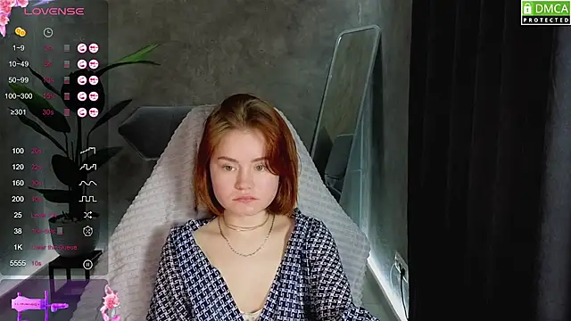 Snapshot of lu_muon chatting on 02.19.25 lu muon online show from 02.19.25