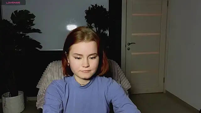 Snapshot of lu_muon chatting on 02.26.25 lu muon online show from 02.26.25