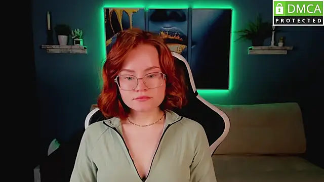 Snapshot of lu_muon chatting on 03.16.25 lu muon online show from 03.16.25