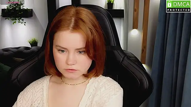 Snapshot of lu_muon chatting on 03.19.25 lu muon online show from 03.19.25