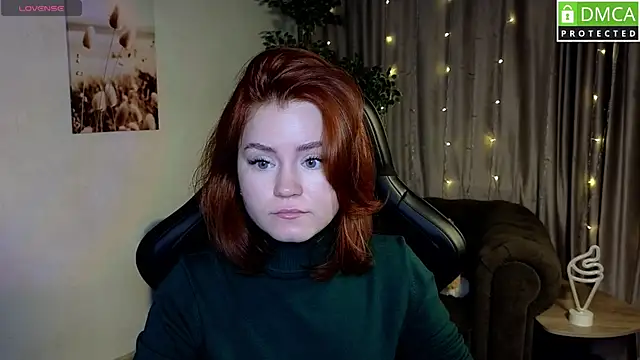 Snapshot of lu_muon chatting on 10.05.25 lu muon online show from 10.05.25