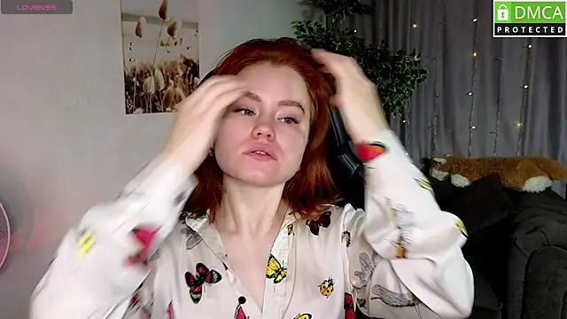 Snapshot of lu_muon chatting on 10.12.25 lu muon online show from 10.12.25