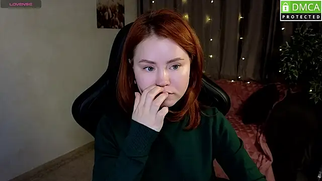 Snapshot of lu_muon chatting on 11.08.25 lu muon online show from 11.08.25