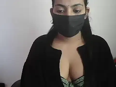 Snapshot of Reddy_Trisha chatting on 02.02.25 Reddy Trisha online show from 02.02.25