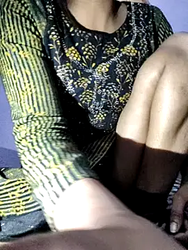 Snapshot of Red-Rose25 chatting on 02.06.25 Red-Rose25 online show from 02.06.25