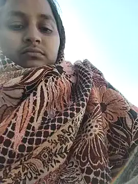 Snapshot of Red-Rose25 chatting on 02.07.25 Red-Rose25 online show from 02.07.25