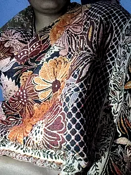 Snapshot of Red-Rose25 chatting on 02.12.25 Red-Rose25 online show from 02.12.25