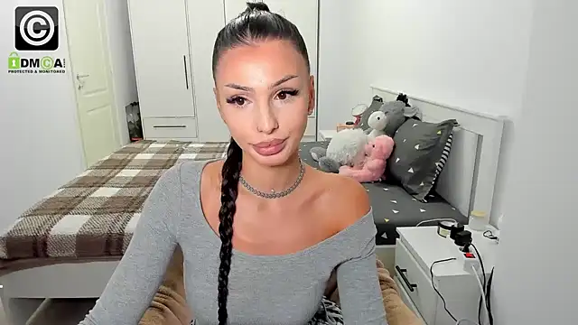 HelenShawn online show from 12.02.25