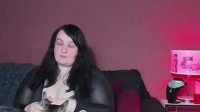 QueenOfHaze online show from 02.23.25