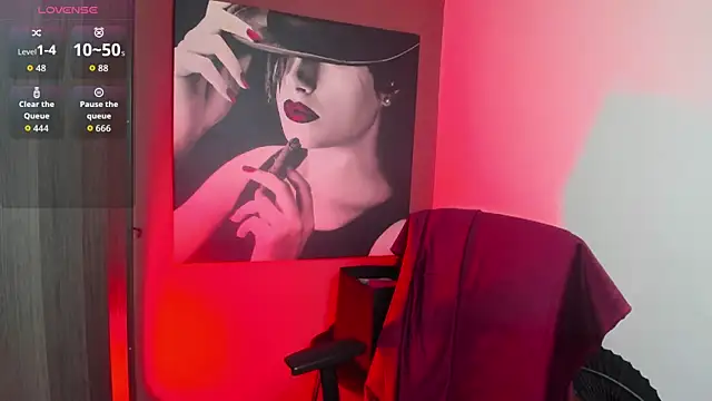 QueenOfHaze online show from 06.24.26