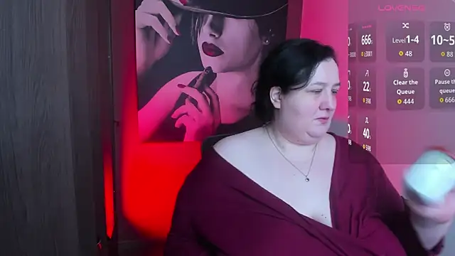 QueenOfHaze online show from 06.25.26
