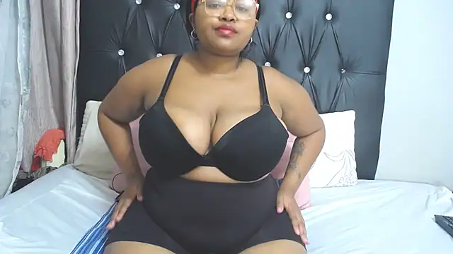 Snapshot of Chubbyvette chatting on 02.19.25 Chubbyvette online show from 02.19.25