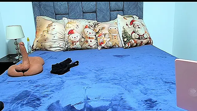 MeganCrow online show from 11.29.25