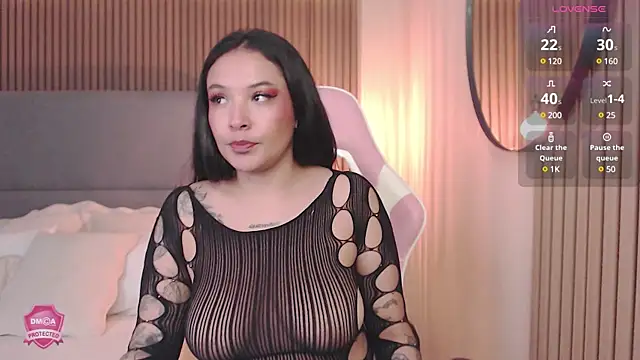 Victoria Collinns online show from 02.04.25