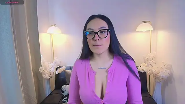 Victoria Collinns online show from 04.20.26