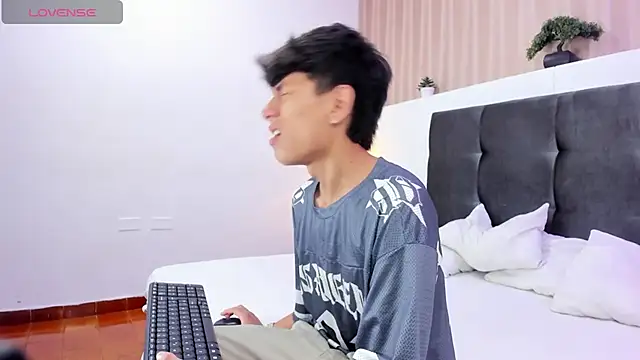 Im Kael online show from 01.28.25