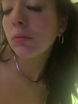 Snapshot of Hornyamy026 chatting on 02.04.26 Hornyamy026 online show from 02.04.26