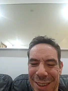 Kenhornu online show from 11.28.25