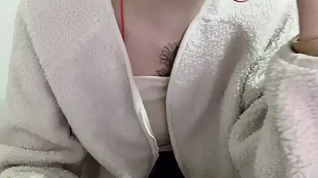 Snapshot of Chu1314 chatting on 02.11.25 Chu1314 online show from 02.11.25