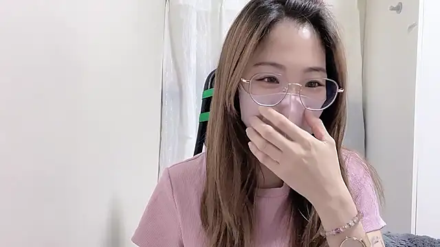 Snapshot of Chu1314 chatting on 09.20.25 Chu1314 online show from 09.20.25