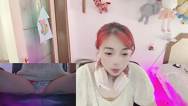 Snapshot of Song_99 chatting on 06.19.26 Song 99 online show from 06.19.26