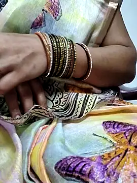 Snapshot of laxmitelugu78 chatting on 03.11.25 laxmitelugu78 online show from 03.11.25