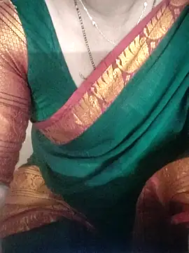 Snapshot of laxmitelugu78 chatting on 11.01.25 laxmitelugu78 online show from 11.01.25