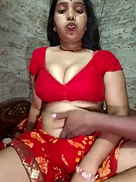 Snapshot of Simrandeshipp chatting on 05.15.26 Simrandeshipp online show from 05.15.26