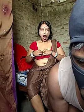 Snapshot of Simrandeshipp chatting on 06.24.26 Simrandeshipp online show from 06.24.26