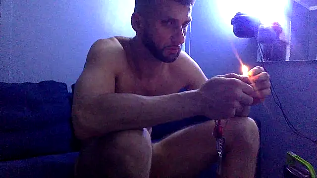 Snapshot of sexyhotstud12 chatting on 12.15.25 sexyhotstud12 online show from 12.15.25
