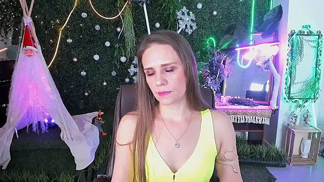 Snapshot of EmiliaBedy chatting on 01.10.26 EmiliaBedy online show from 01.10.26