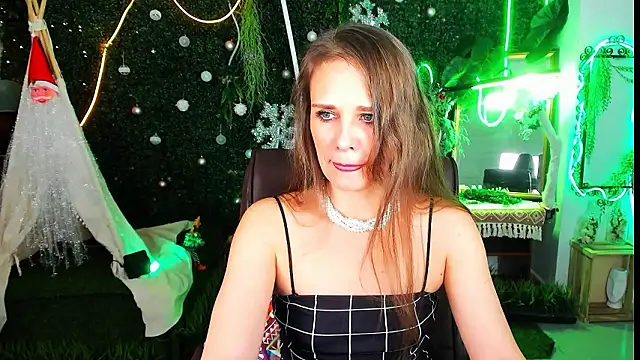 Snapshot of EmiliaBedy chatting on 02.03.26 EmiliaBedy online show from 02.03.26