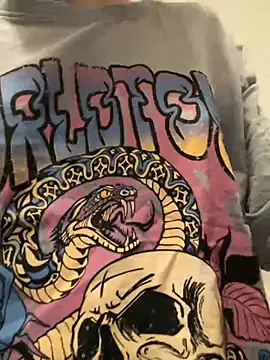 Snapshot of bunnythetailor chatting on 02.20.25 bunnythetailor online show from 02.20.25