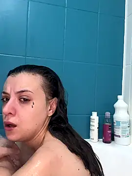 Snapshot of bunnythetailor chatting on 09.21.25 bunnythetailor online show from 09.21.25