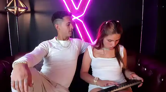 Nikki and Mayk online show from 02.02.25