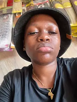 Boneca25 online show from 02.24.25