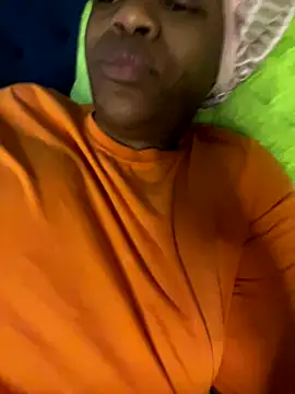 Boneca25 online show from 11.17.25