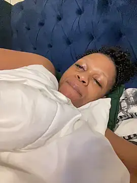 Boneca25 online show from 11.18.25