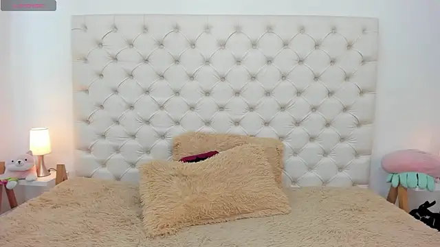 esmeralda06 online show from 09.18.25