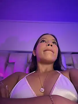 Ximena  1 online show from 02.03.26